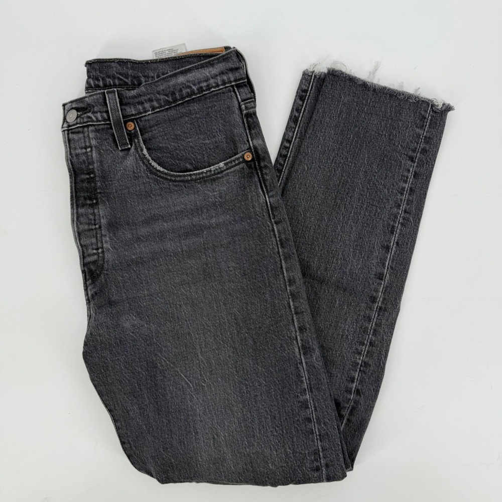 Levis 501‎ Womens Skinny Jeans 31x30 Fits 34x29 Distressed Raw Hem High Rise